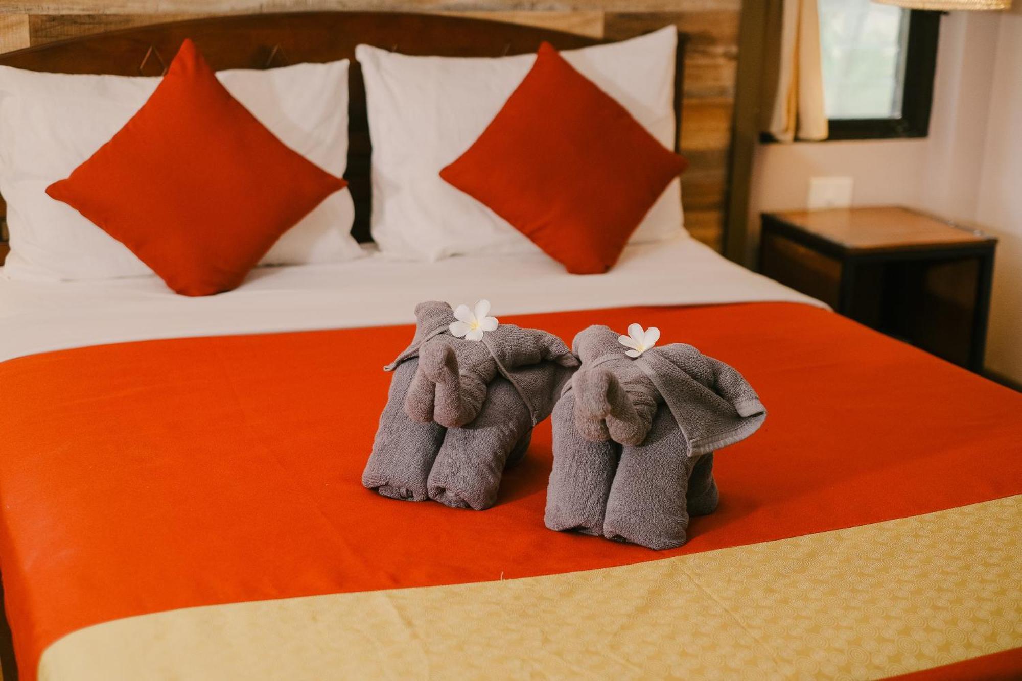 Joy Bungalow Resort And Restaurant Кох-Юм Экстерьер фото