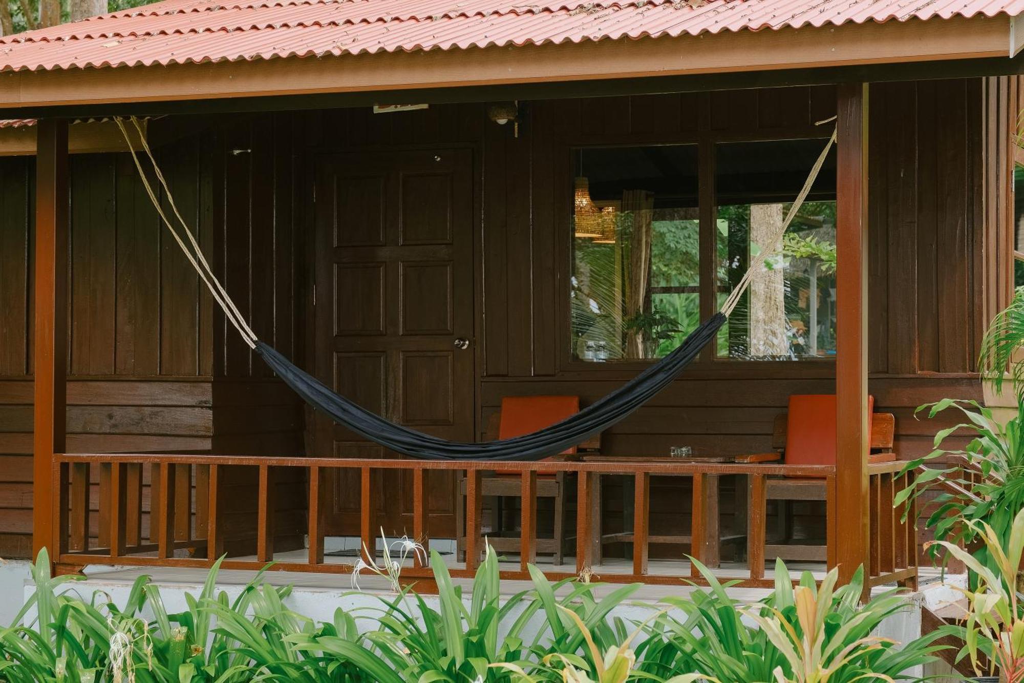 Joy Bungalow Resort And Restaurant Кох-Юм Экстерьер фото