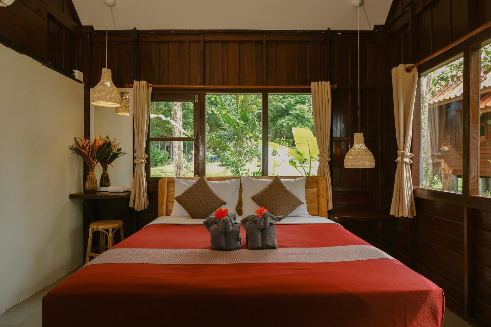 Joy Bungalow Resort And Restaurant Кох-Юм Экстерьер фото
